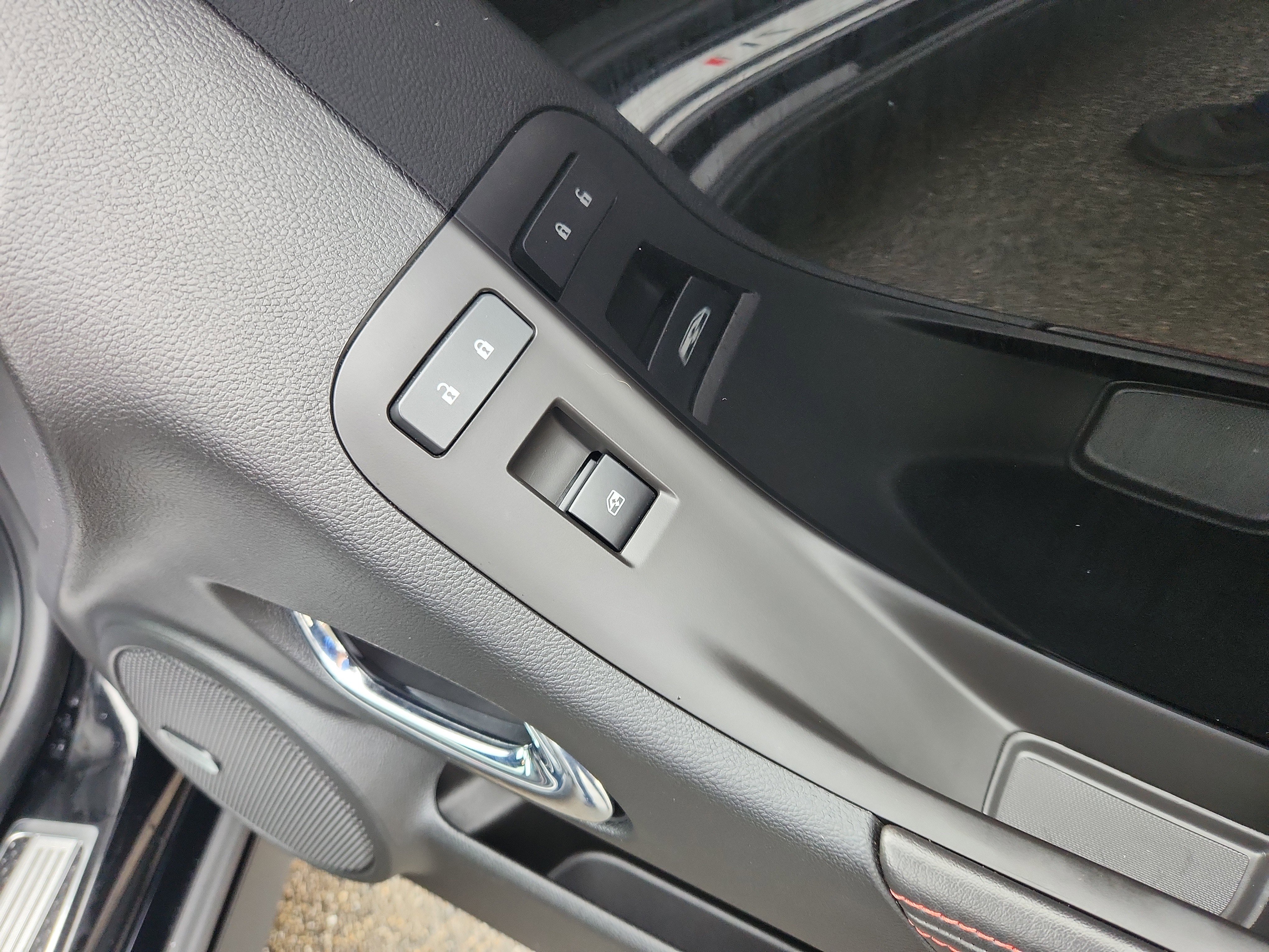 Used 2013 Chevrolet Camaro ZL1 image 44