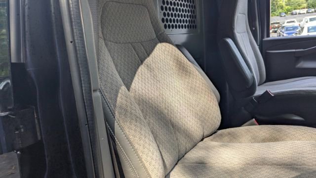 Used 2017 Chevrolet Express 2500 Work Van image 18