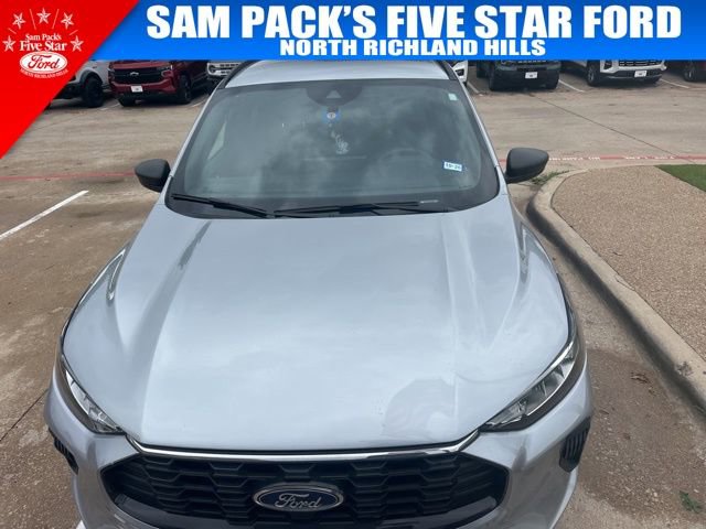 Used 2023 Ford Escape ST-Line w/ Tech Pack #1 image 2