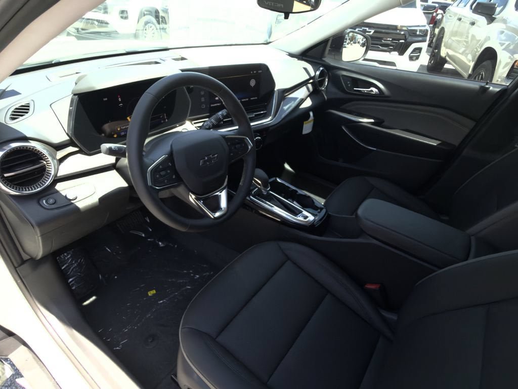 New 2026 Chevrolet Trax ACTIV w/ Driver Confidence Package FWD image 17