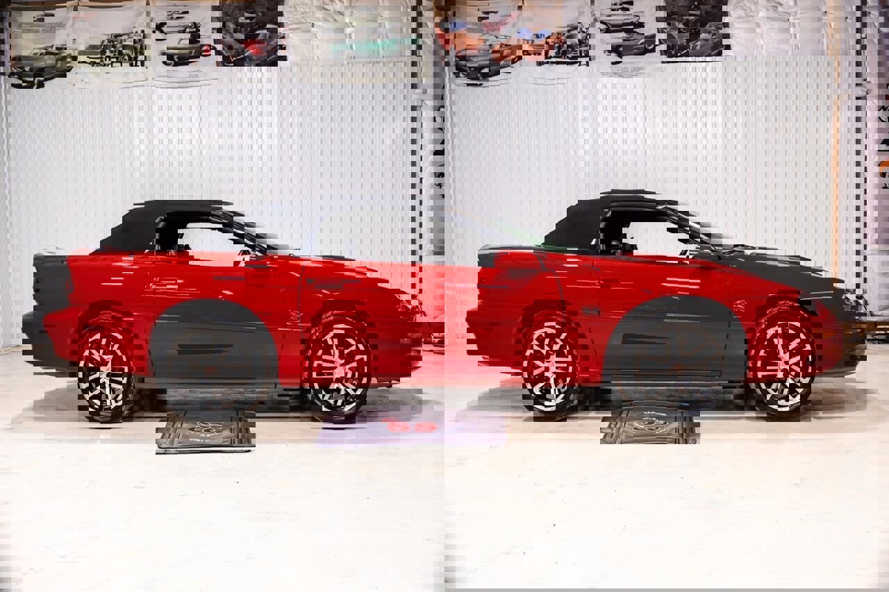 Used 2002 Chevrolet Camaro Z28 w/ SS Performance/Appearance Pkg image 12