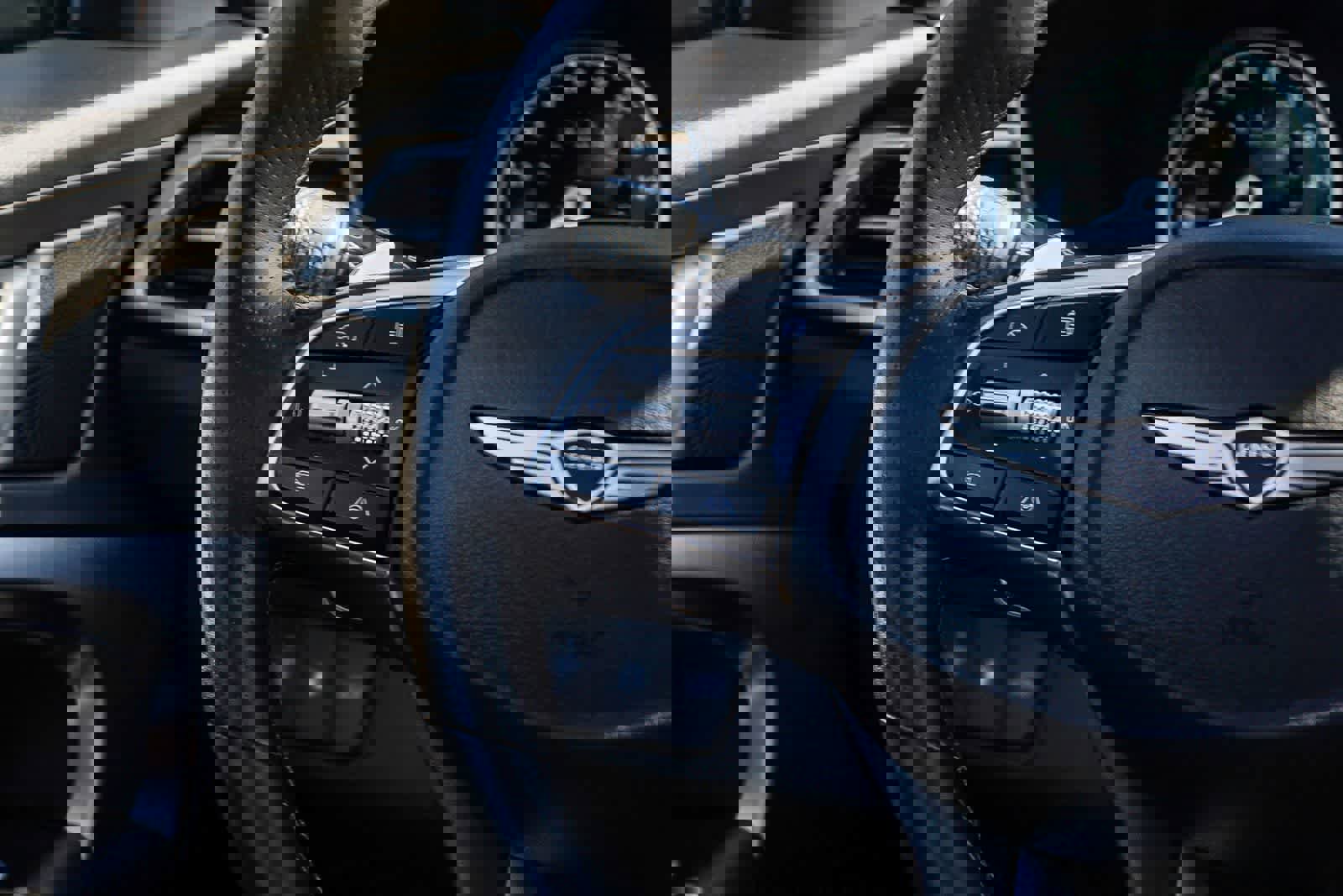 Used 2026 Genesis G70 2.5T image 16