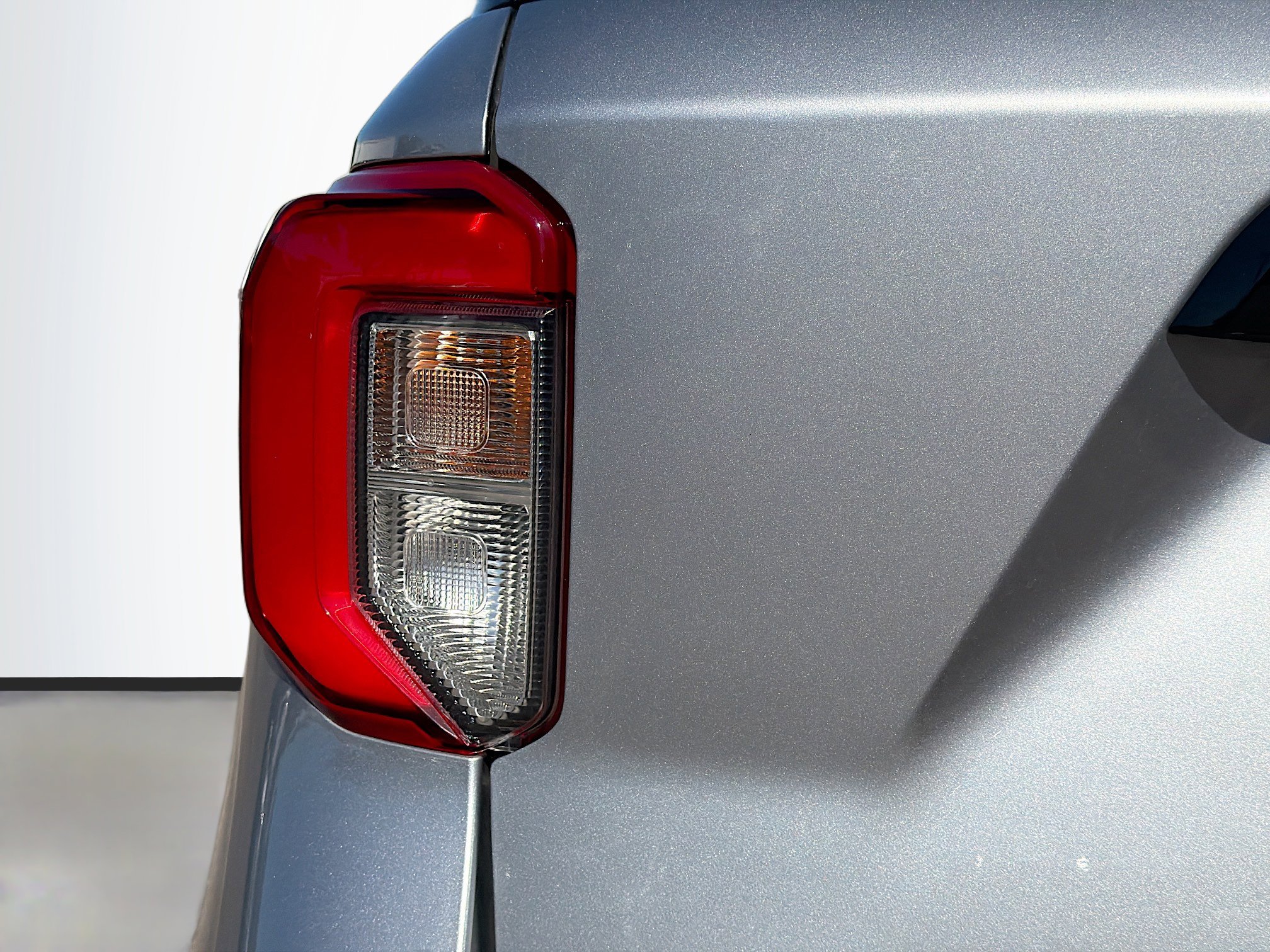 Used 2022 Ford Explorer ST-Line w/ Class IV Trailer Tow Package image 10