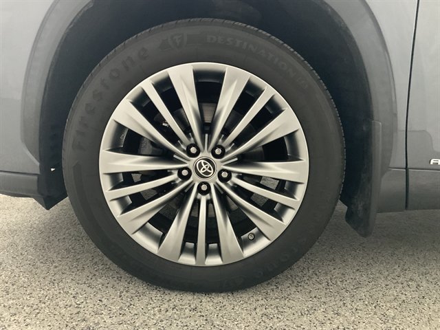 Used 2020 Toyota Highlander Platinum AWD/4WD image 12