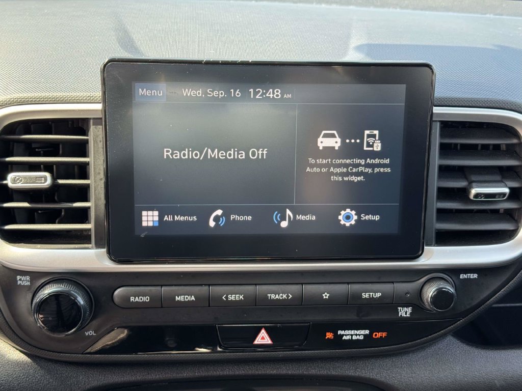 Used 2023 Hyundai Venue SEL FWD image 27
