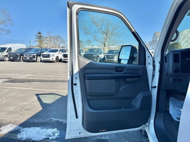 Used 2016 Nissan NV 3500 SL image 27