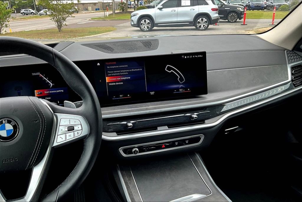 Used 2023 BMW X7 xDrive40i w/ Premium Package image 9