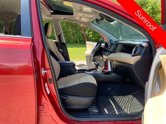 Used 2017 Toyota RAV4 XLE FWD image 16