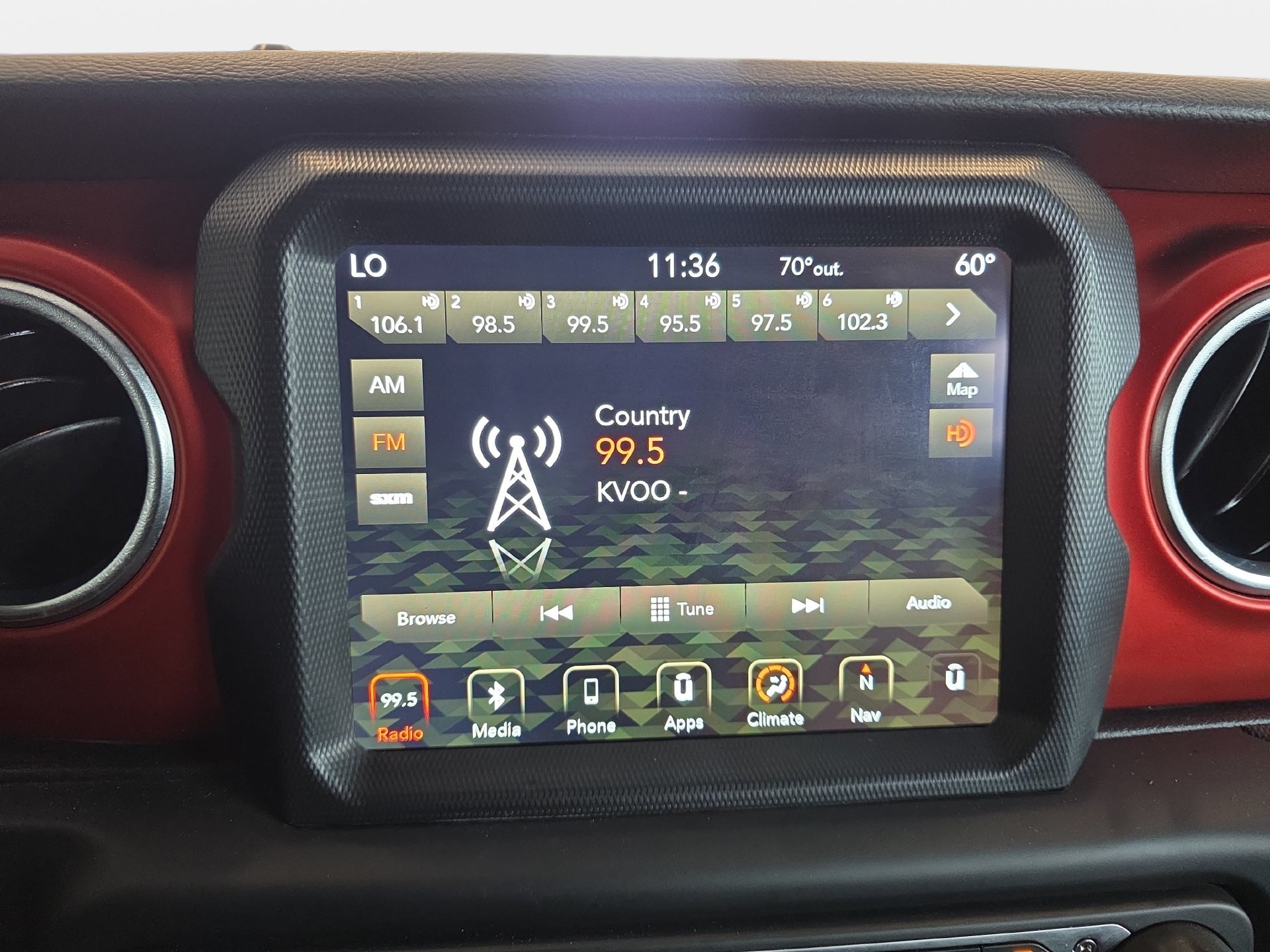 Used 2018 Jeep Wrangler Rubicon AWD/4WD image 21