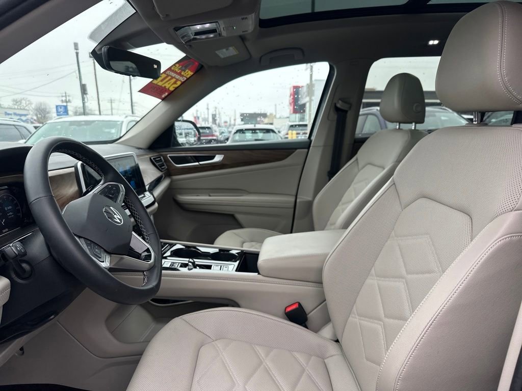 New 2025 Volkswagen Atlas SE image 9