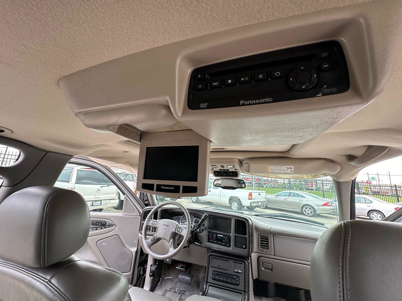 Used 2005 GMC Yukon XL Denali AWD/4WD image 59