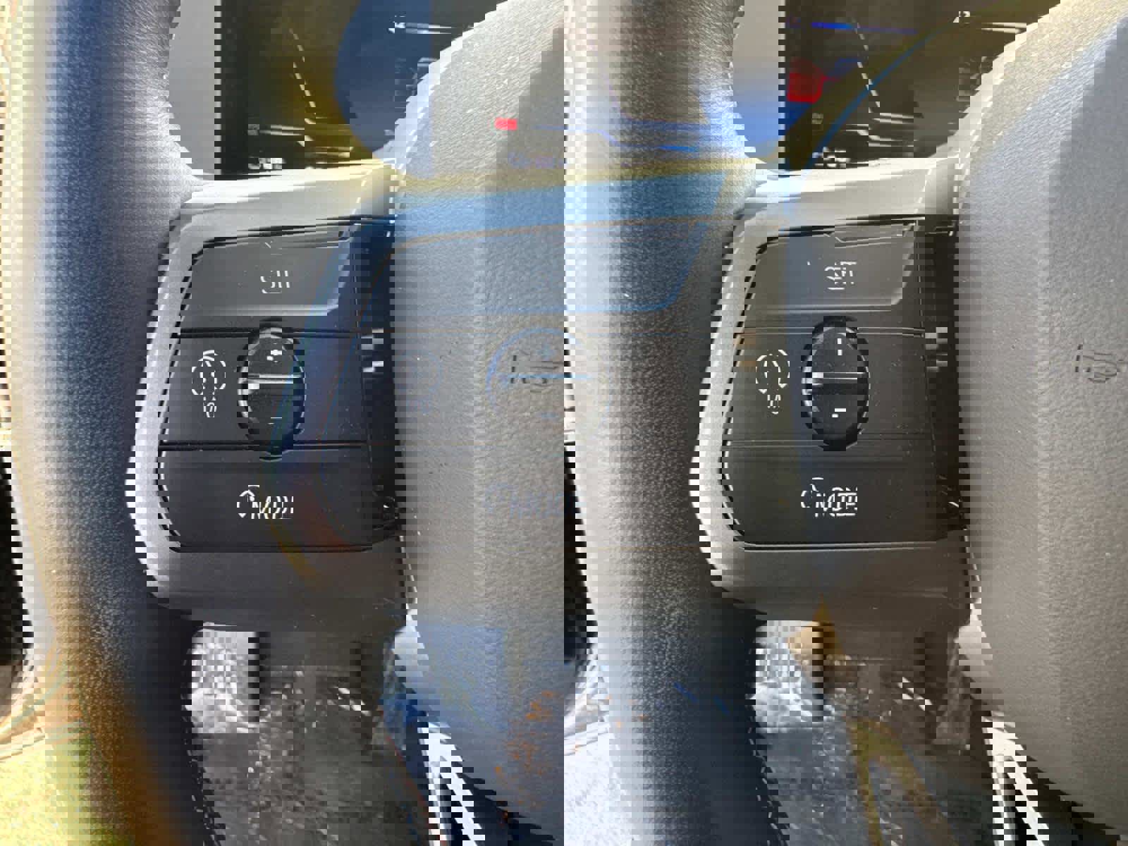 Certified 2025 BMW iX M60 image 32