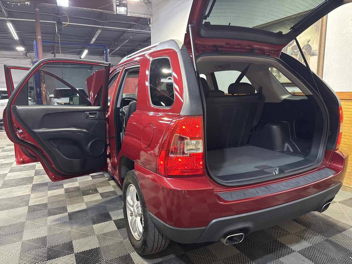 Used 2009 Kia Sportage LX FWD image 11