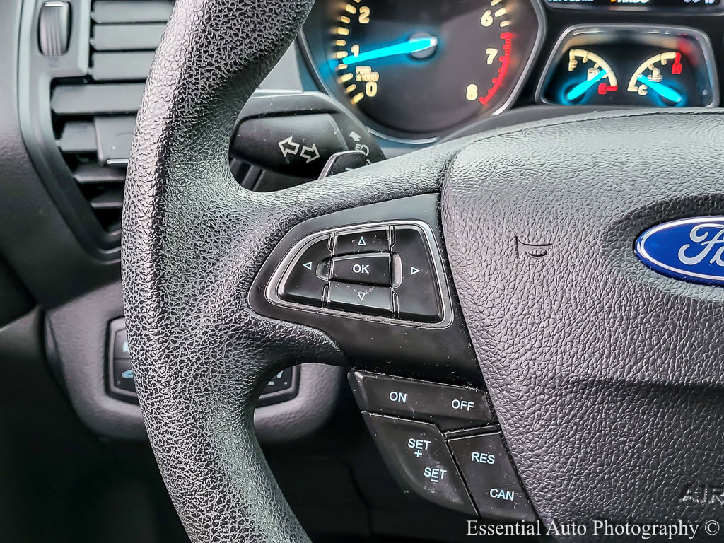 Used 2017 Ford Escape SE w/ Equipment Group 201A image 16