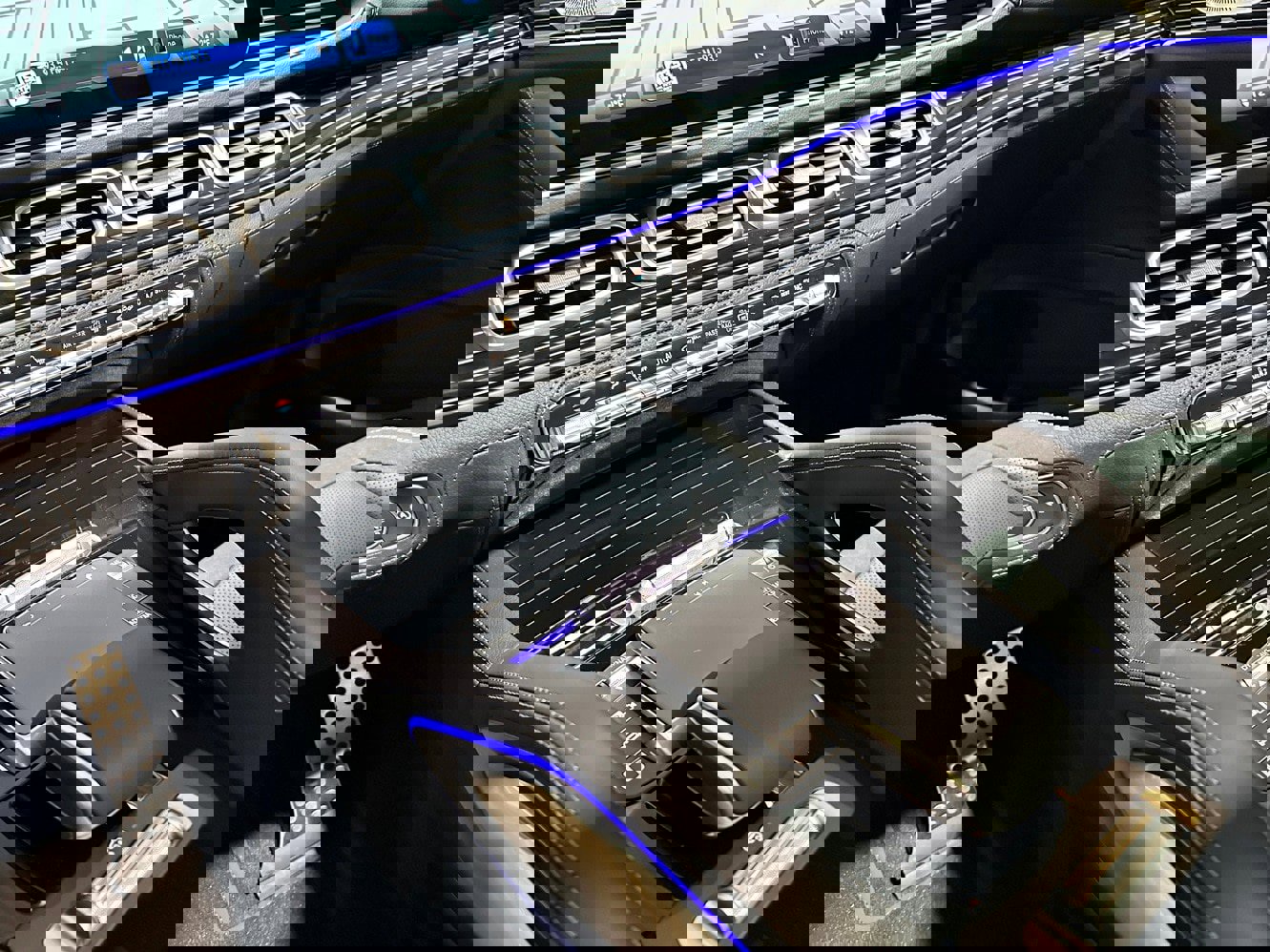 New 2026 Mercedes-Benz GLE 53 AMG Pinnacle 4MATIC image 12