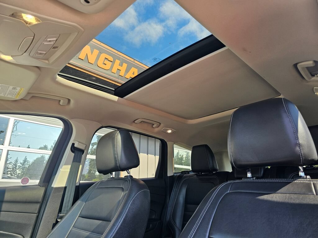 Used 2017 Ford Escape Titanium w/ Canadian Touring Package AWD/4WD image 24