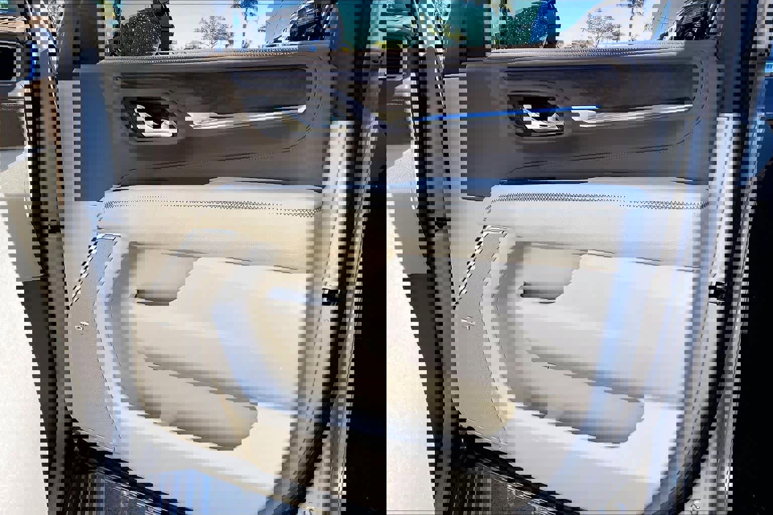 Used 2021 GMC Yukon XL Denali image 23