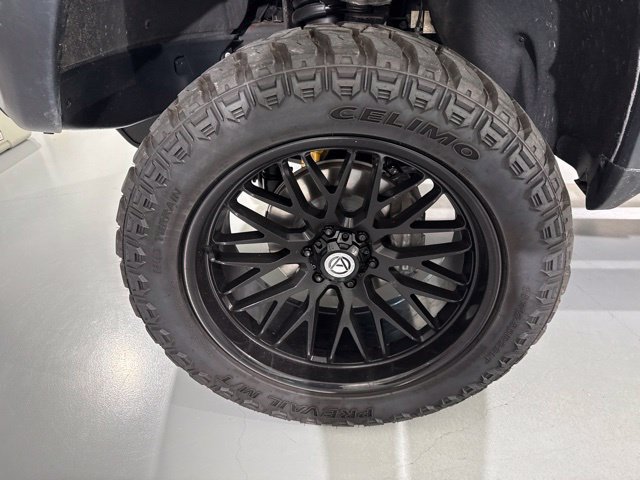 Used 2024 GMC Sierra 1500 AT4X AWD/4WD image 4