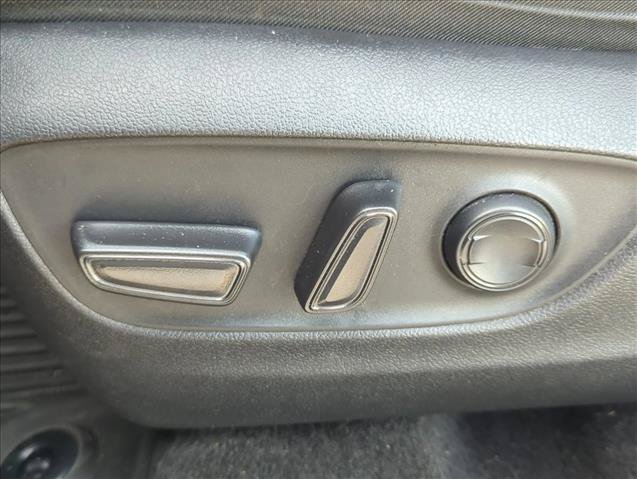 Certified 2023 Toyota RAV4 XLE FWD image 9