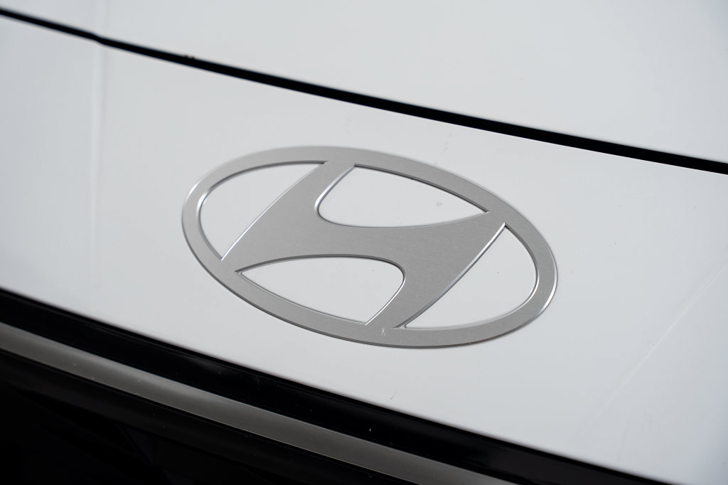 Certified 2025 Hyundai Elantra SEL FWD image 20