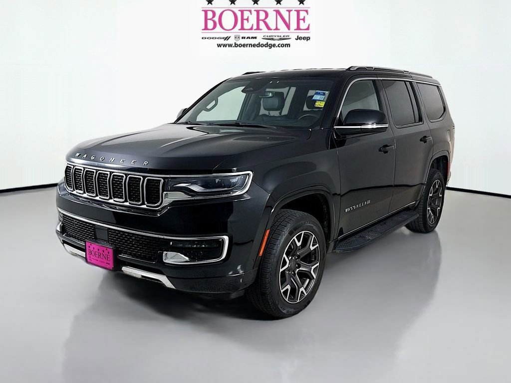 Used 2023 Jeep Wagoneer Series III w/ Preferred Equipment Group image 3