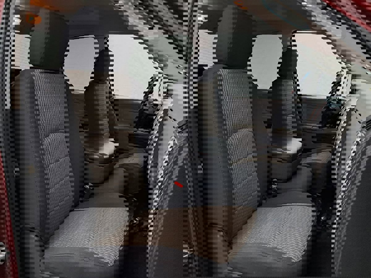 Used 2011 RAM 3500 4x4 Crew Cab image 18