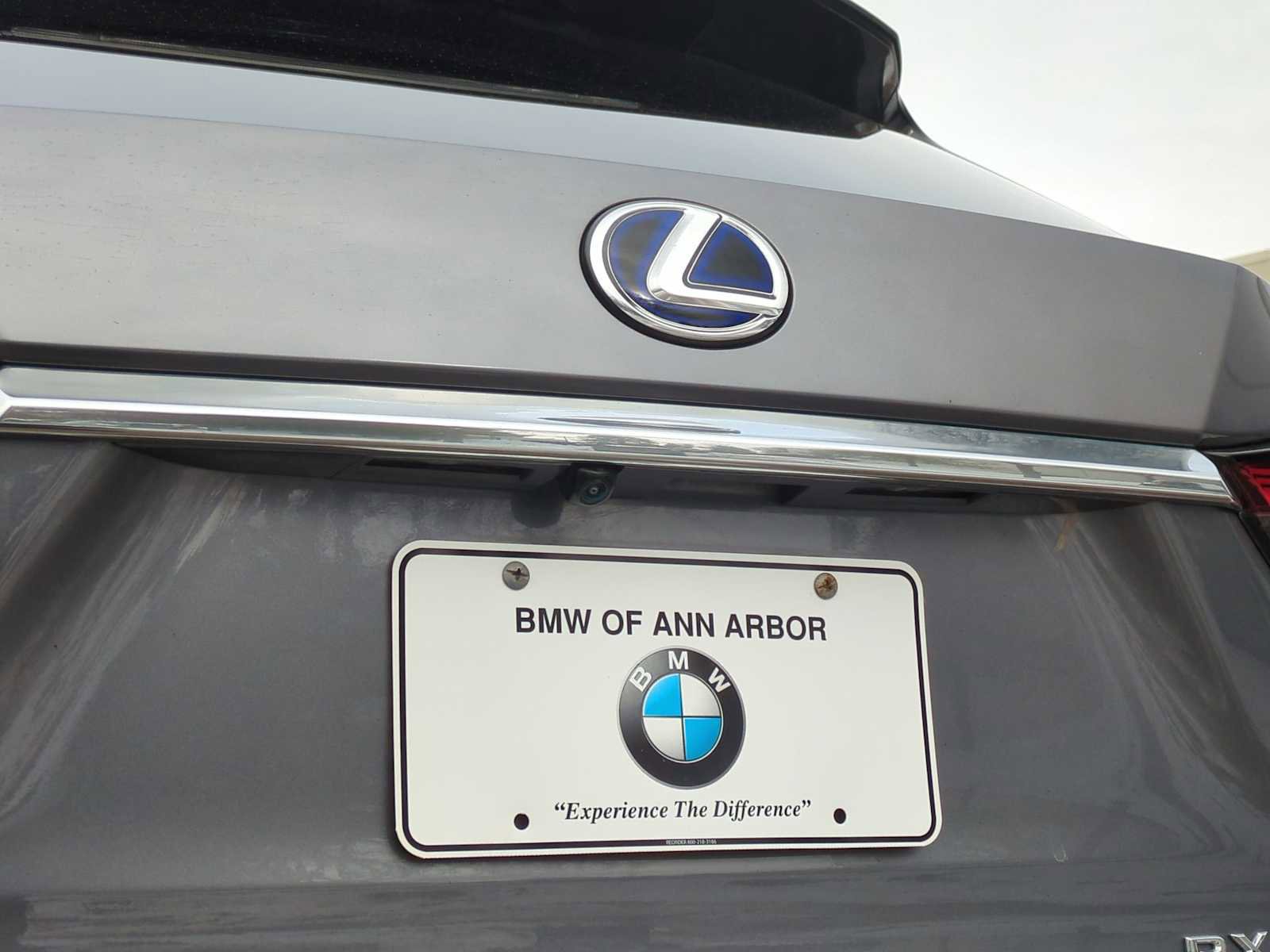 Used 2022 Lexus RX 450h AWD w/ Luxury Package image 12