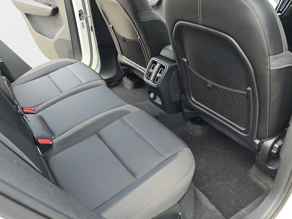 Used 2023 Volvo C40 Recharge Core w/ Protection Package Premier AWD/4WD image 13
