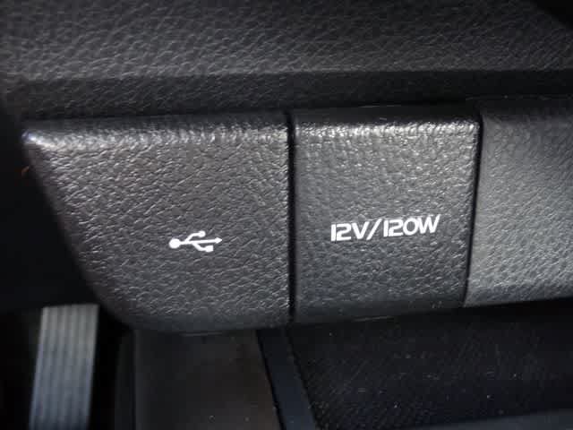 Used 2023 Toyota Camry SE w/ Cold Weather Package FWD image 29