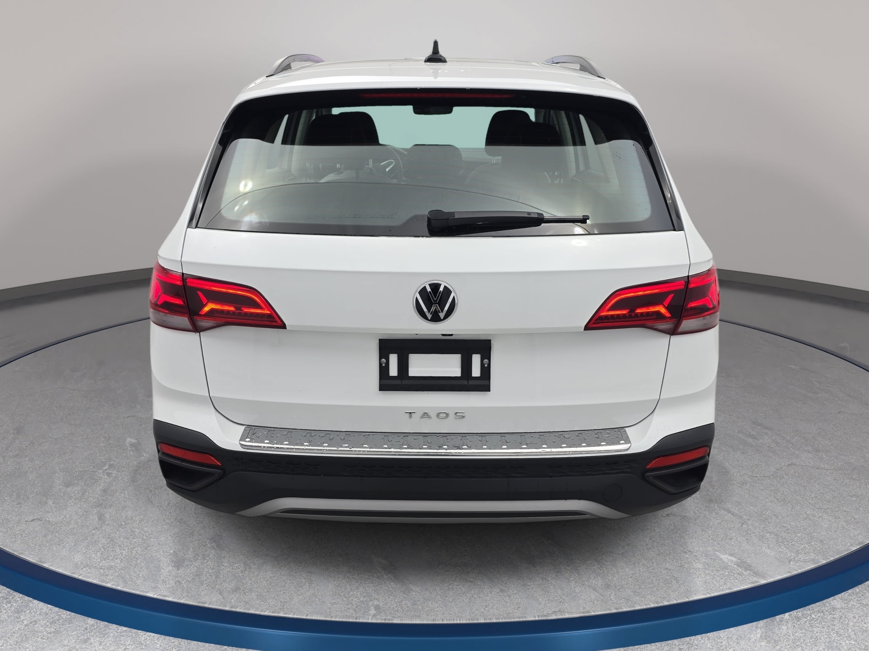 Used 2024 Volkswagen Taos S FWD image 6