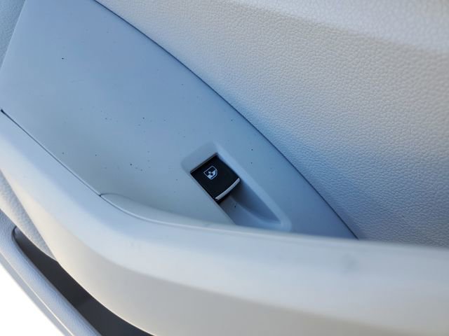 New 2026 Volkswagen Jetta SE FWD image 13