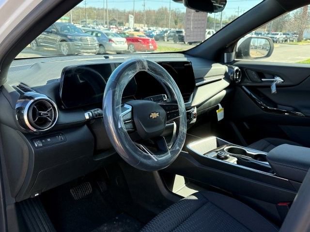 New 2026 Chevrolet Equinox LT w/ Safety and Technology Package image 11