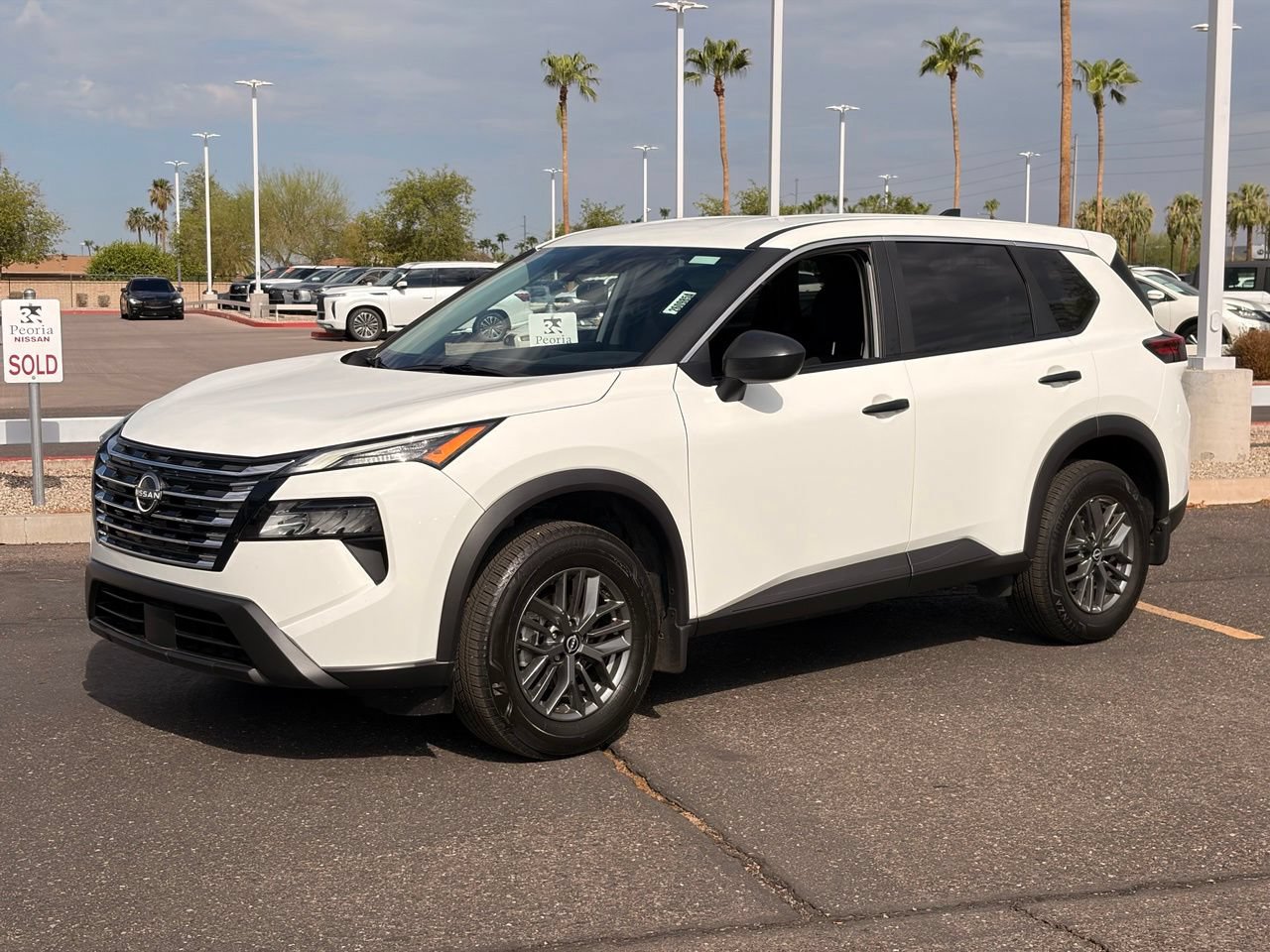 Certified 2025 Nissan Rogue S FWD image 2