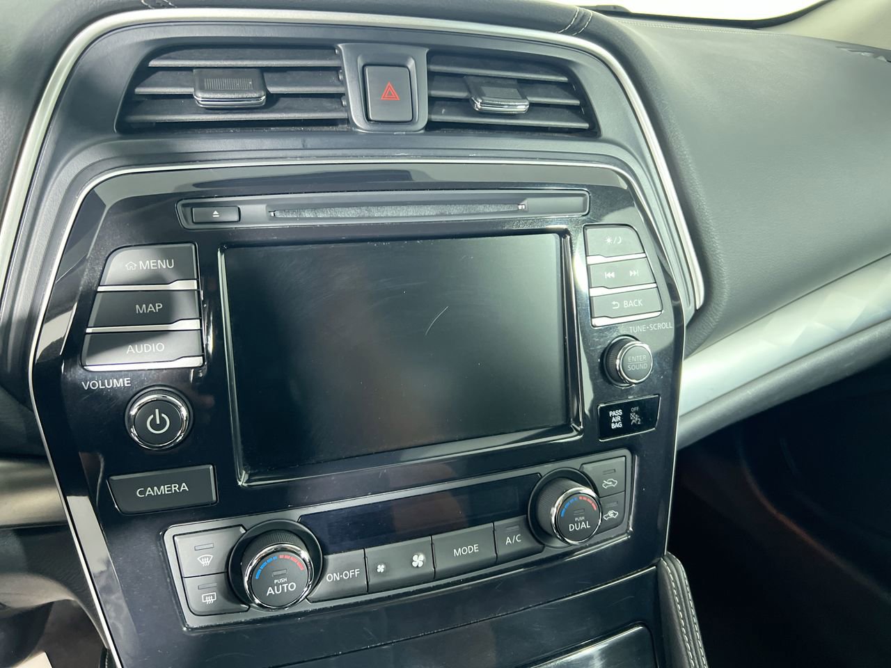 Used 2023 Nissan Maxima SV w/ Floor Mat Group FWD image 25