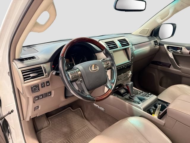 Used 2017 Lexus GX 460 Luxury AWD/4WD image 8