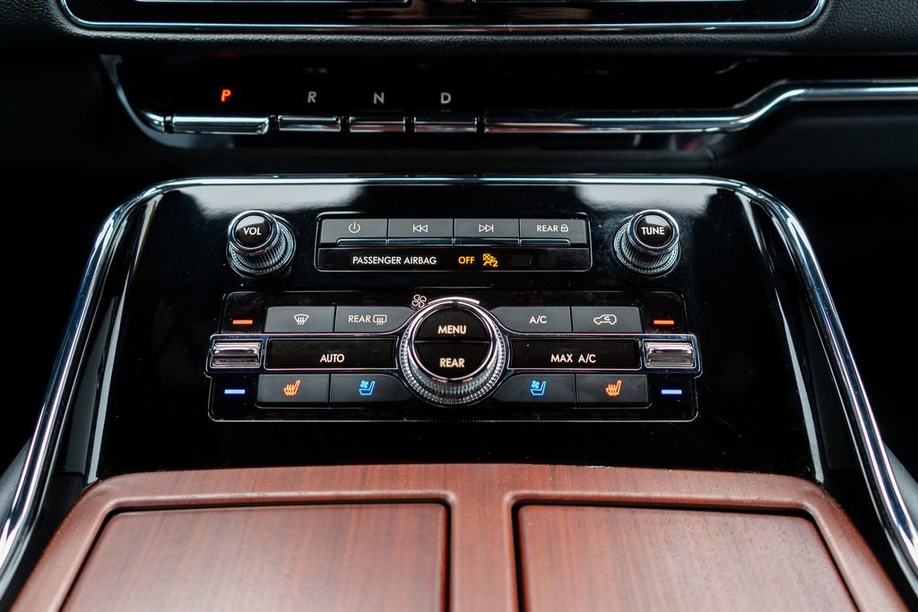 Used 2023 Lincoln Navigator Reserve image 31