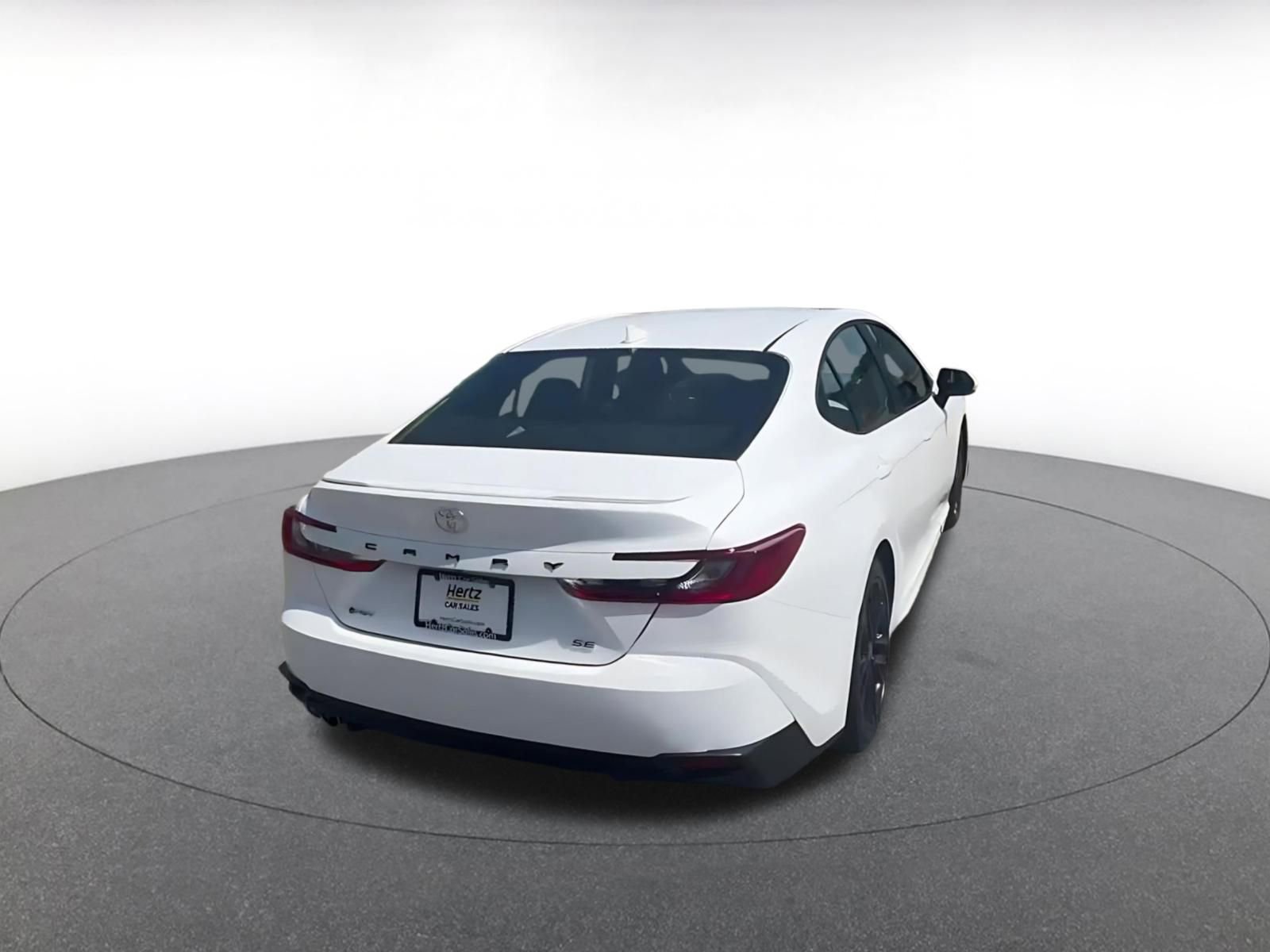 Used 2025 Toyota Camry SE FWD image 15