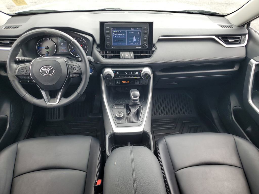 Used 2022 Toyota RAV4 XLE Premium AWD/4WD image 25