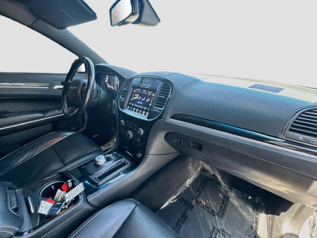 Used 2022 Chrysler 300 S w/ Comfort Group RWD image 31