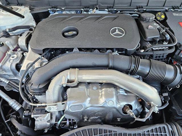 New 2025 Mercedes-Benz GLB 250 image 16