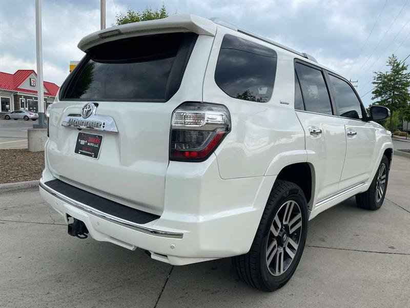 Used 2018 Toyota 4Runner Limited AWD/4WD image 27