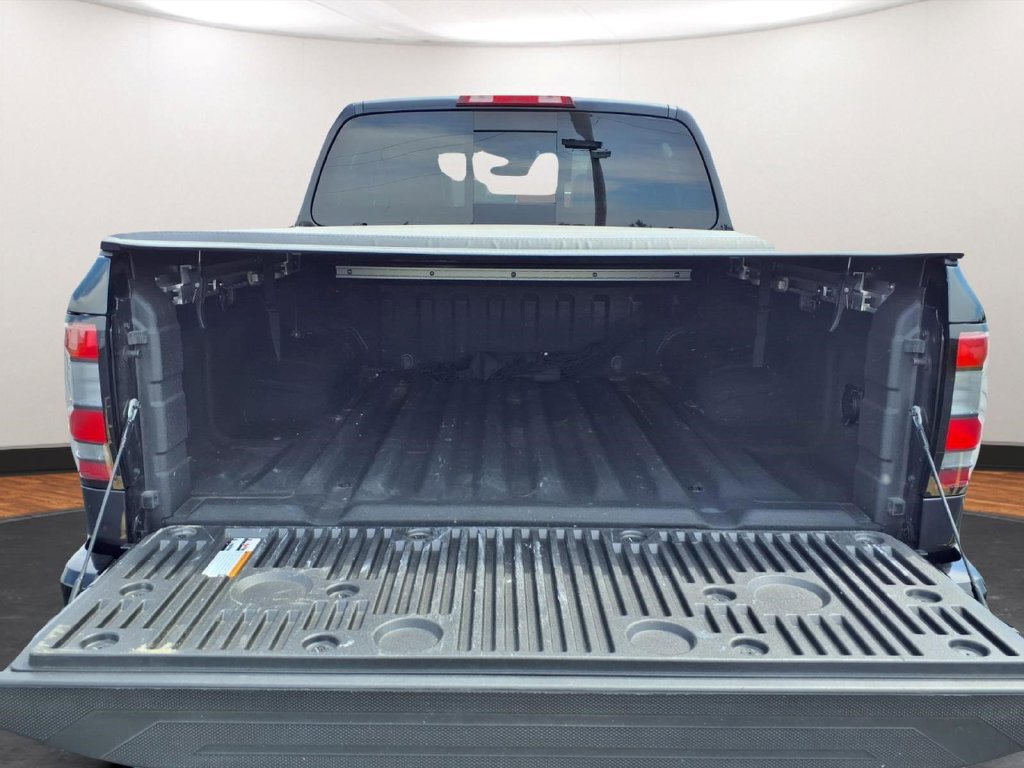 Used 2025 Nissan Frontier PRO-4X w/ Pro Premium Package AWD/4WD image 29