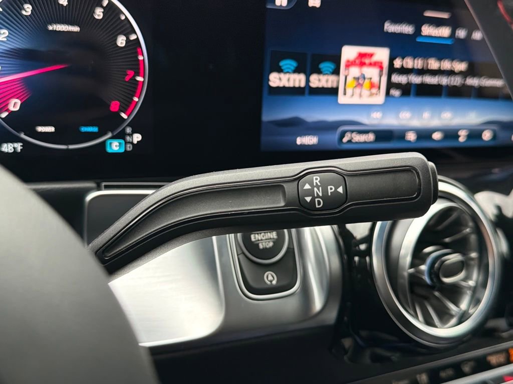 Used 2025 Mercedes-Benz GLB 250 GLB 250 image 24