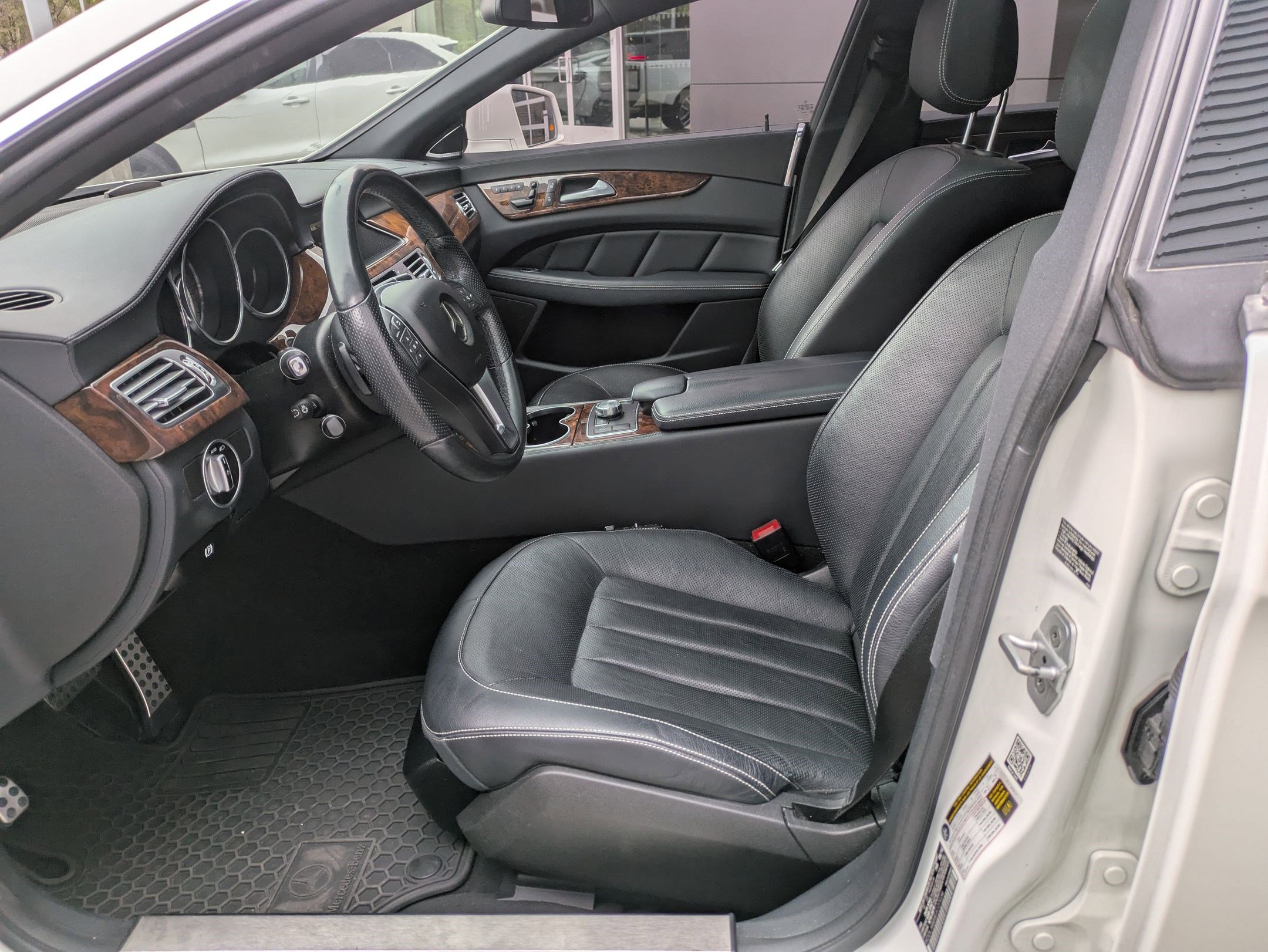 Used 2014 Mercedes-Benz CLS 550 4MATIC image 15