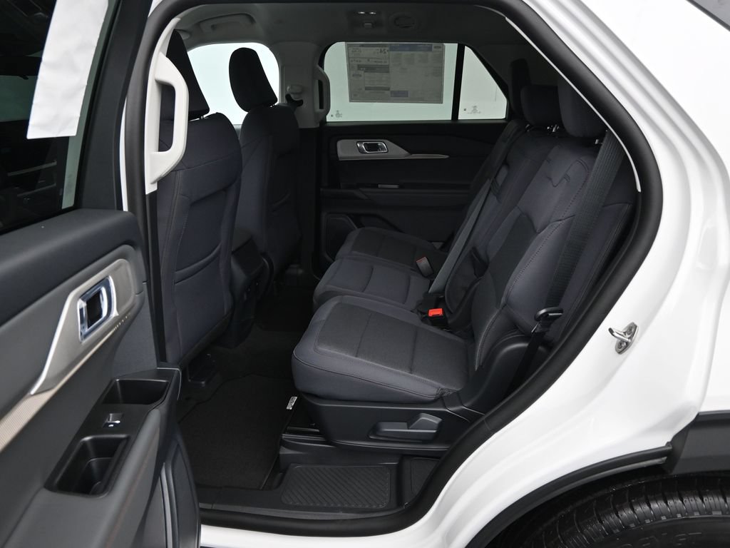 New 2026 Ford Explorer Active RWD image 18
