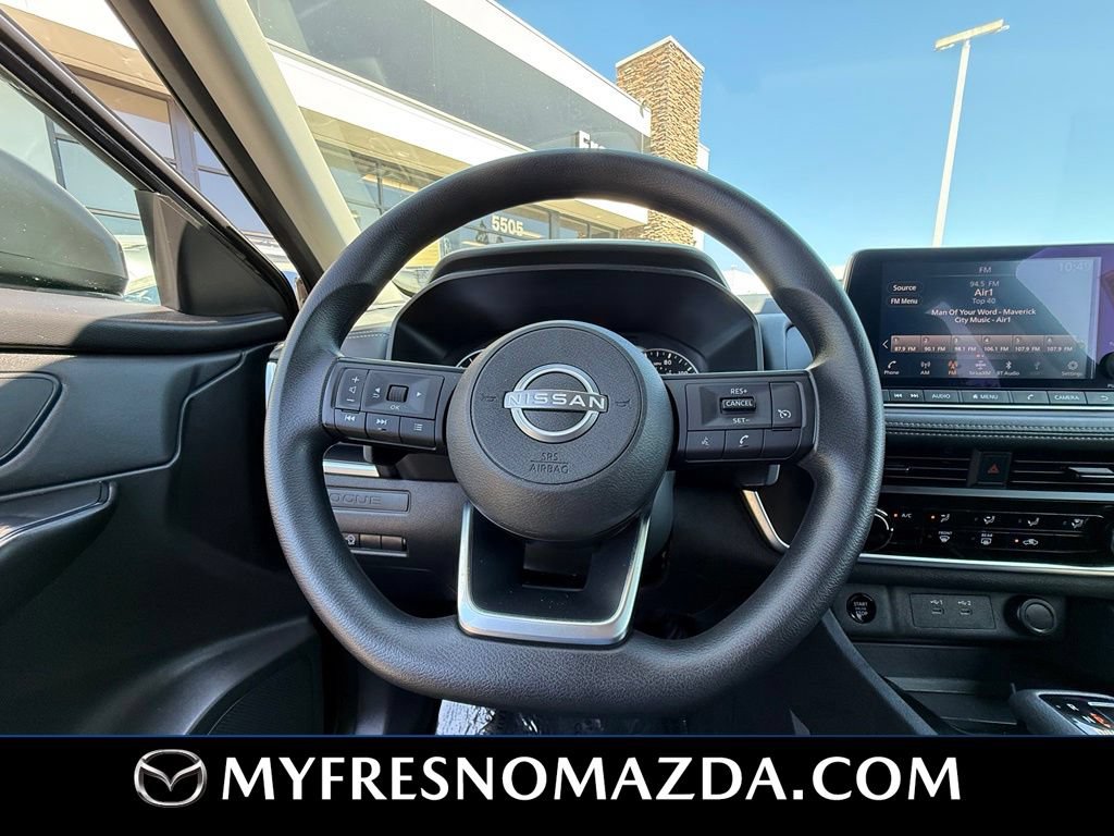 Used 2024 Nissan Rogue S FWD image 22