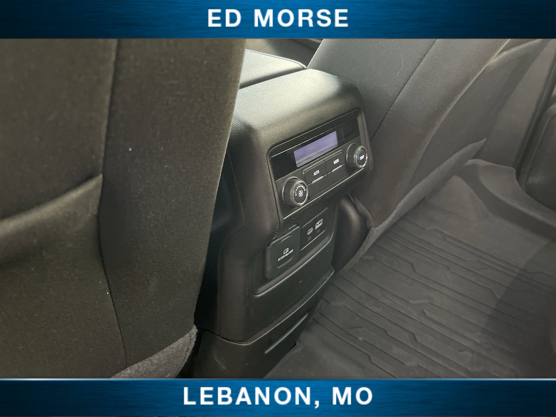 Used 2023 GMC Acadia SLE w/ Driver Convenience Package image 20