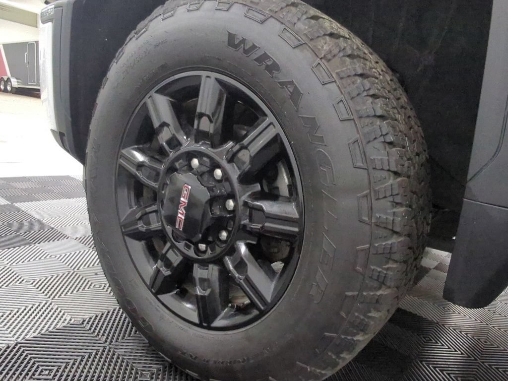 Used 2026 GMC Sierra 2500 AT4 w/ Technology Package AWD/4WD image 39