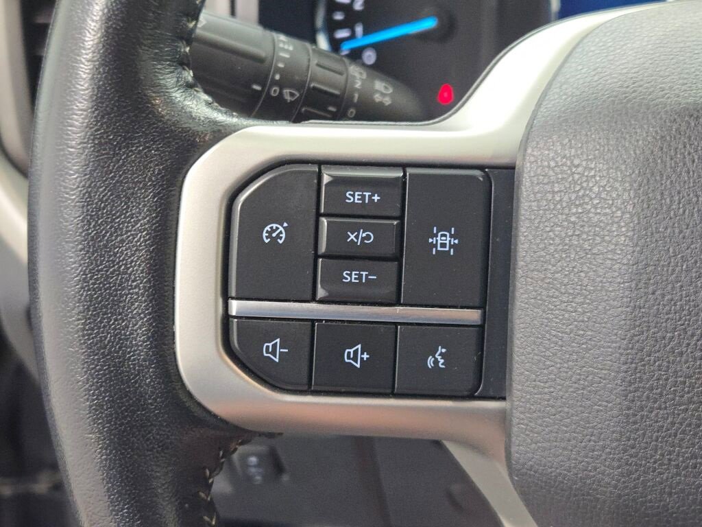 Used 2023 Ford Expedition Max XLT image 32