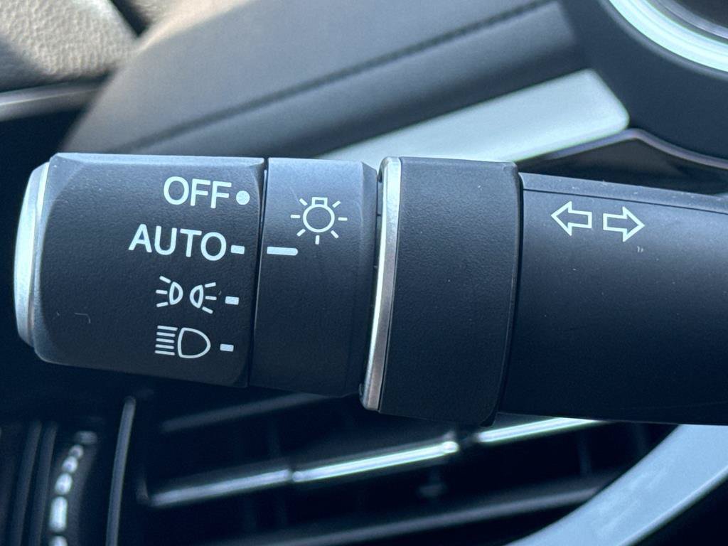 Certified 2026 Acura MDX w/ Technology Package AWD/4WD image 11